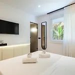 לינה וארוחת בוקר Yalos Sunset View Private Mykonos Town