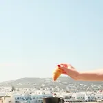 לינה וארוחת בוקר Yalos Sunset View Private