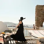 Yalos Sunset View Private לינה וארוחת בוקר 4*