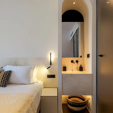 Yalos Sunset View Private Bed & Breakfast 4*