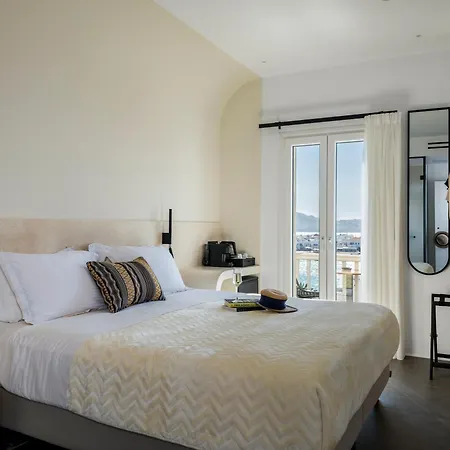 Yalos Sunset View Private Bed & Breakfast