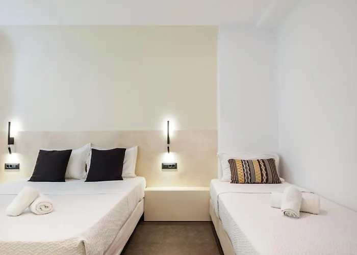 Yalos Sunset View Private Bed & Breakfast 4*